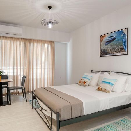 Aleksandra Apartments Sarandë Exteriör bild