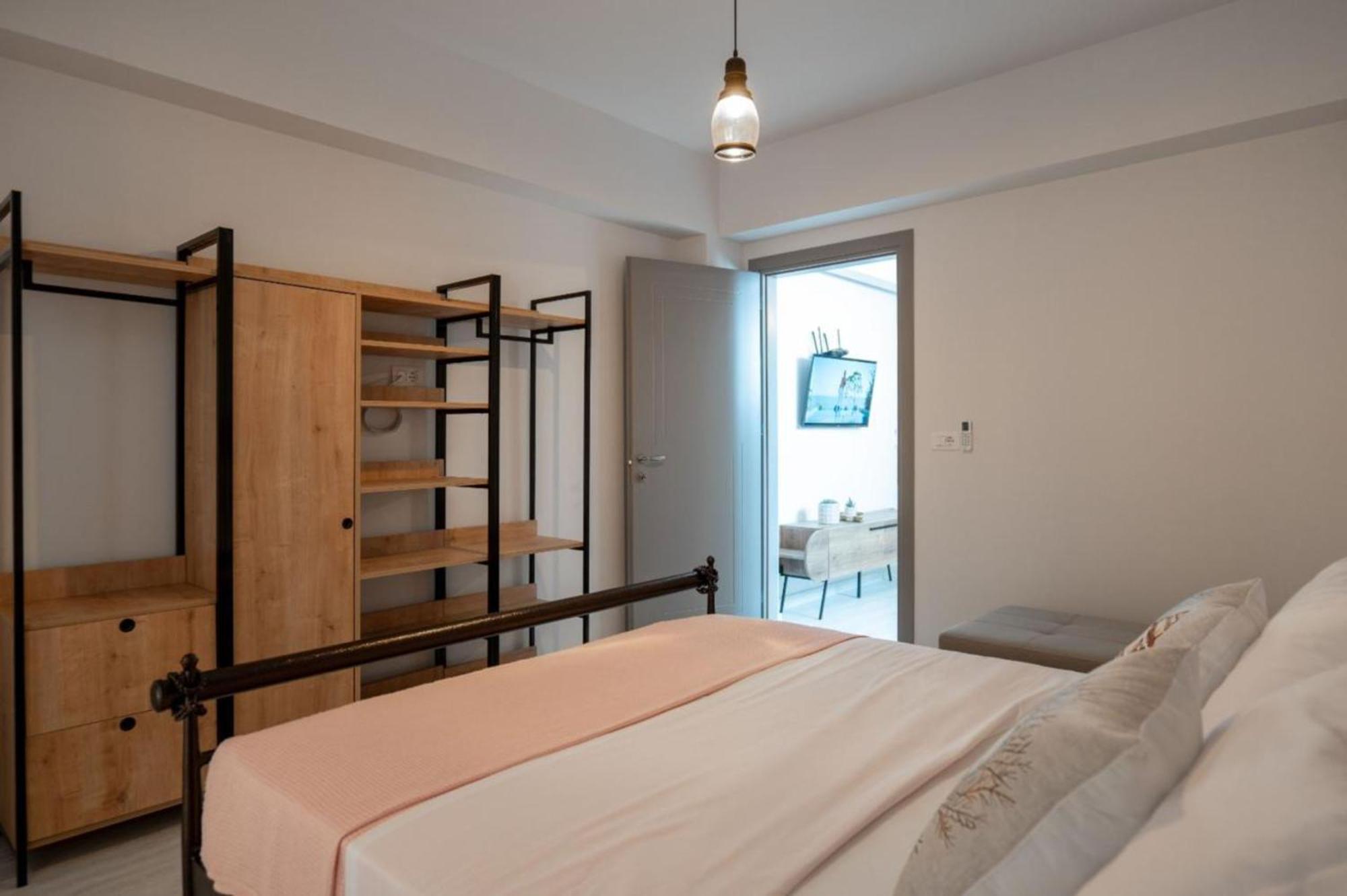 Aleksandra Apartments Sarandë Exteriör bild